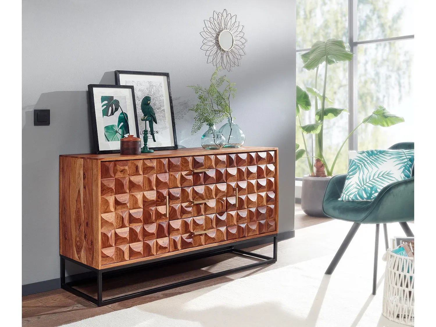 Massive Holzkommode 145x81x45 cm mit modernem Design-Basneoion