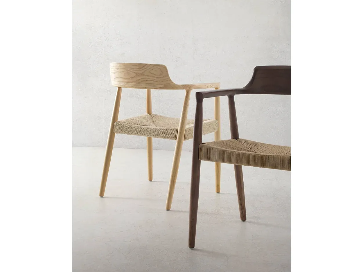 Vier Set Esszimmerstühle aus Naturholz-Basneoion