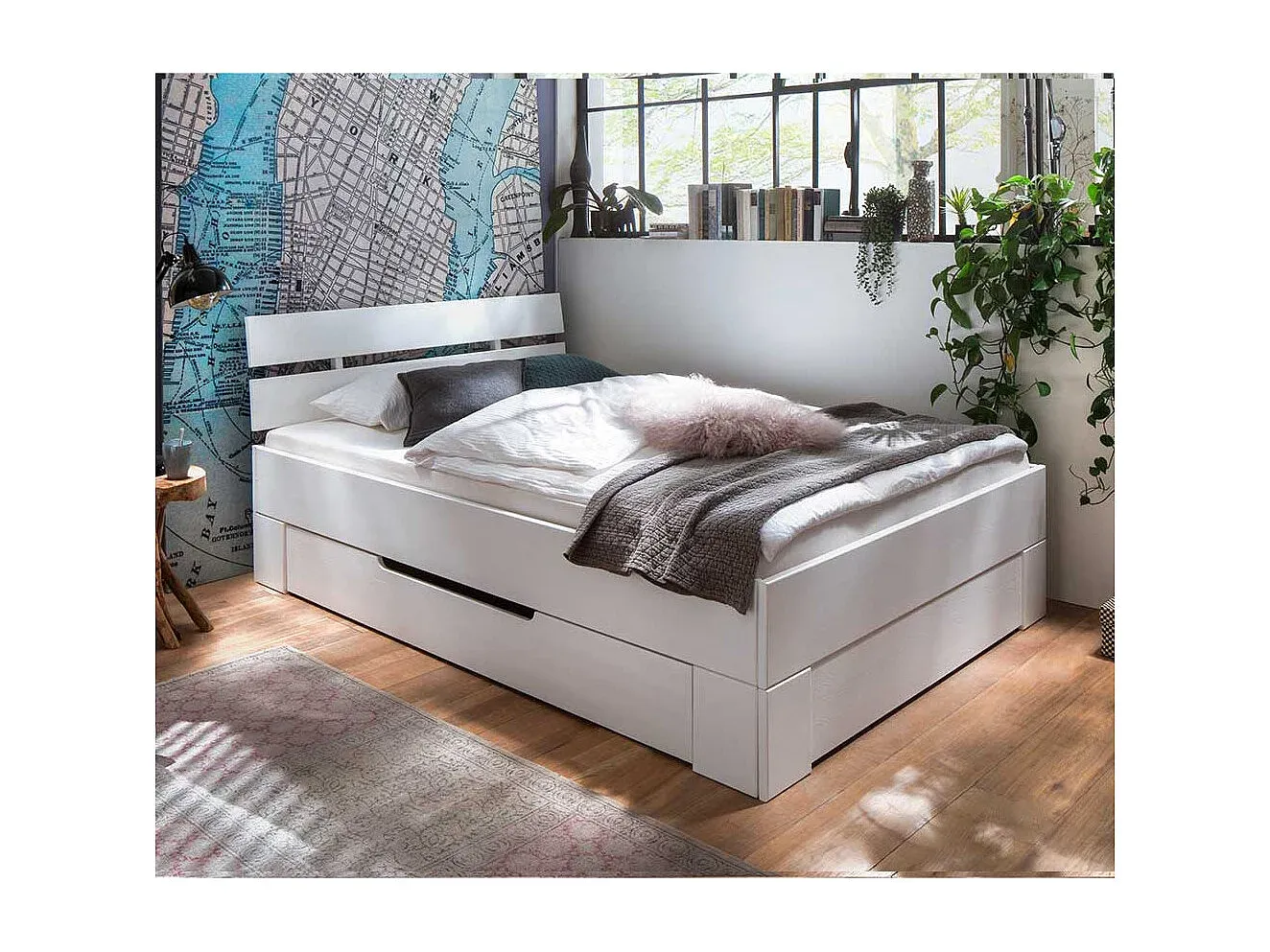 Modernes Massivholzbett aus Fichte mit optionalem Stauraum