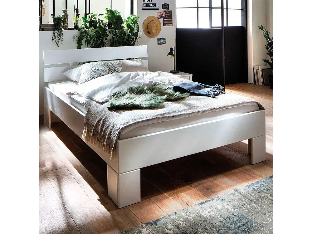 Modernes Massivholzbett aus Fichte mit optionalem Stauraum