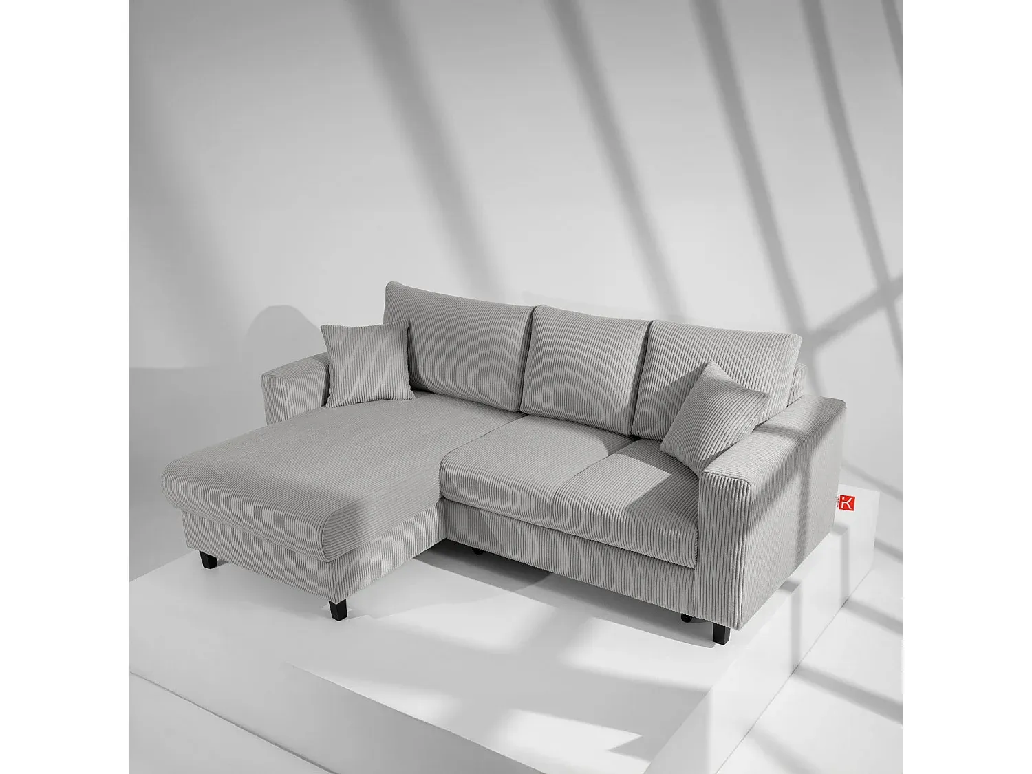 Modernes Ecksofa mit Stoffbezug in Hellgrau