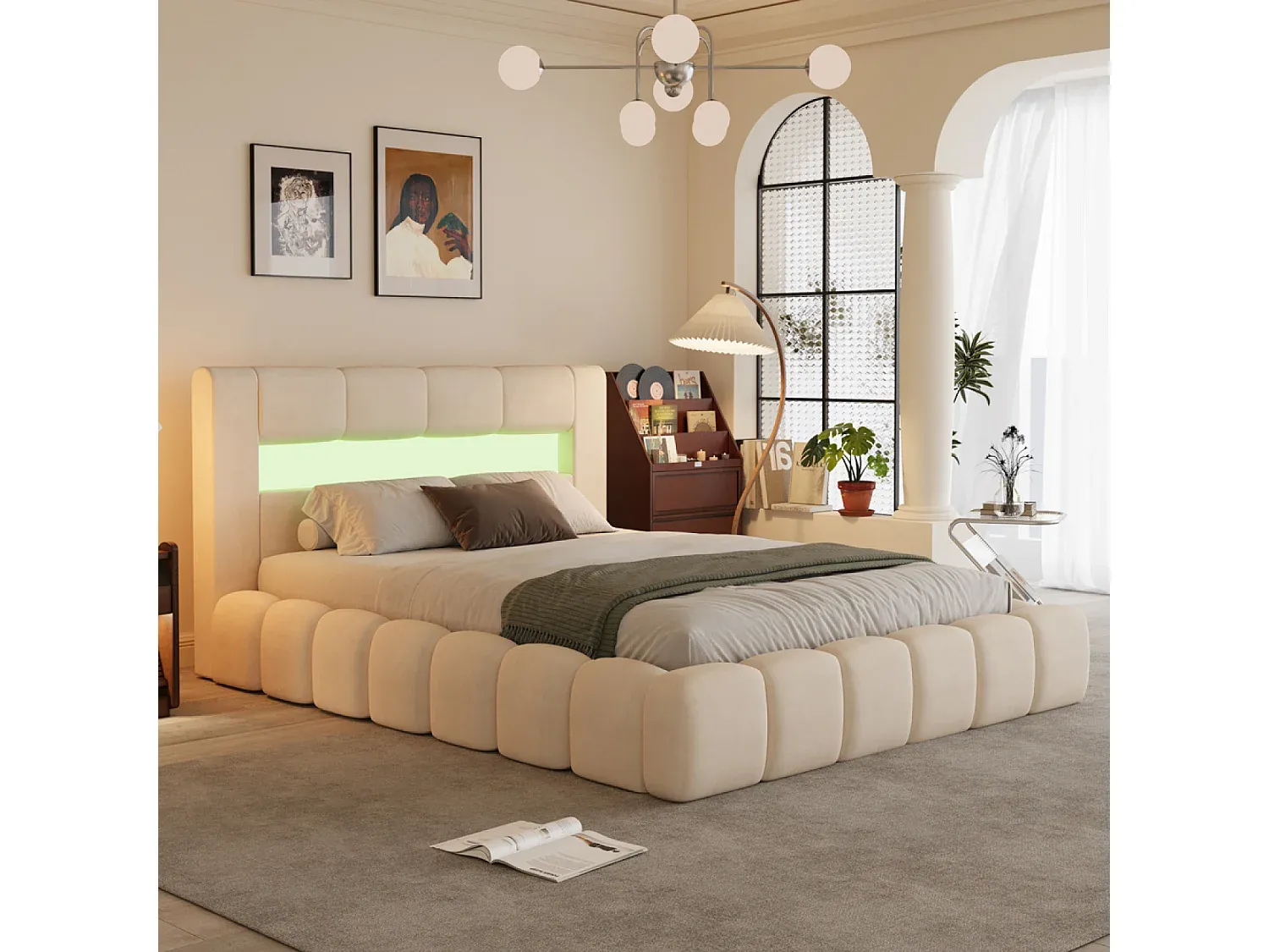 Bequemes Polsterbett mit LED-Beleuchtung in Beige