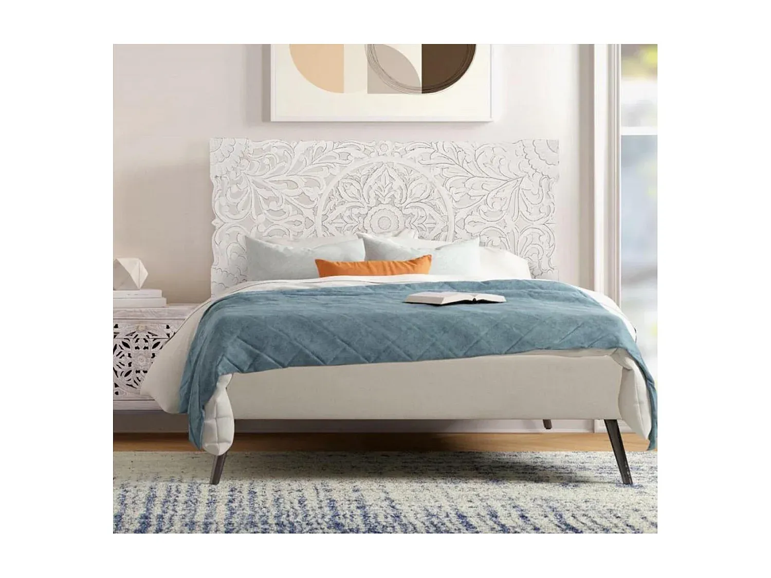 Weißes Kopfteil im Vintage-Stil