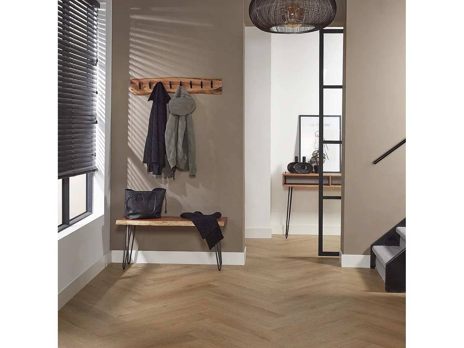 Praktische Wandgarderobe mit 8 Haken - Grau