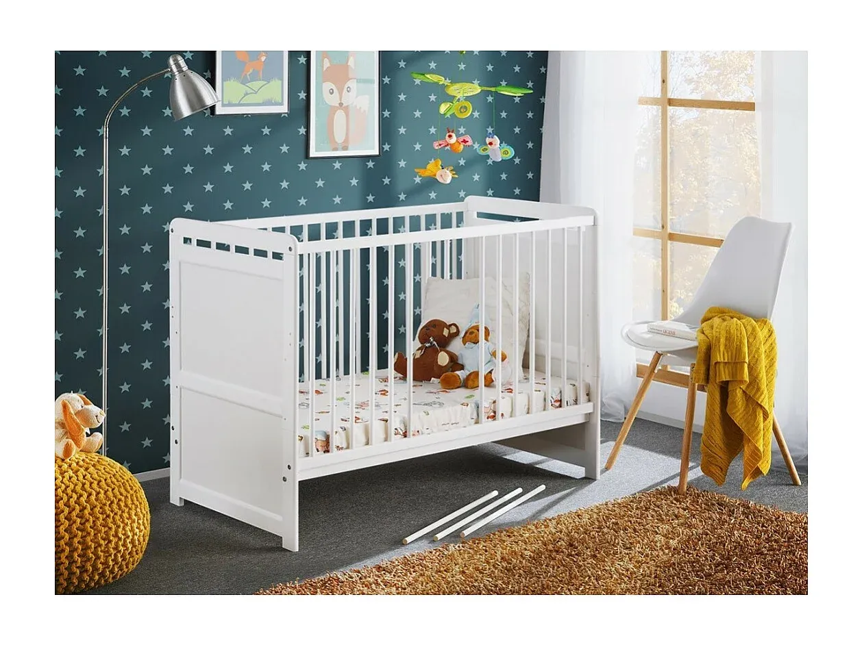 Höhenverstellbares Babybett mit Matratze in Mattweiß