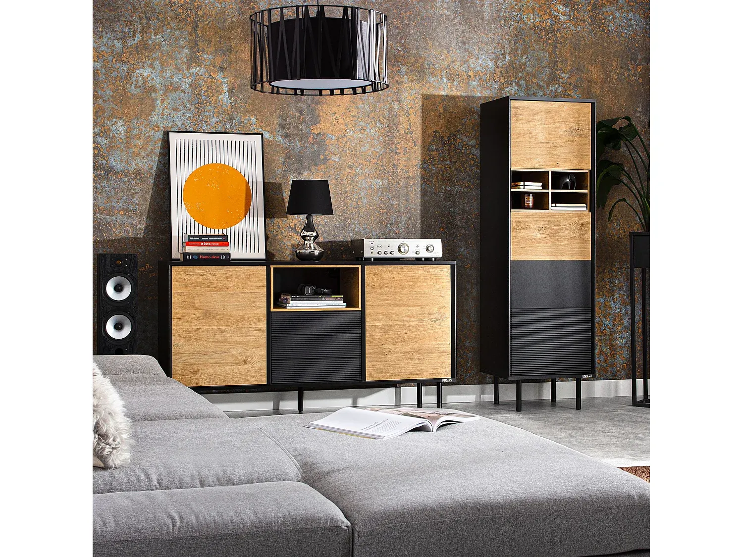 Moderner Vitrinenschrank mit Kreuzdesign - Schwarz und Eiche