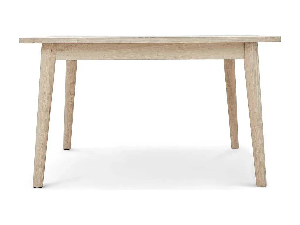 Moderner Couchtisch aus Eichenholz mit stilvollen Beinen