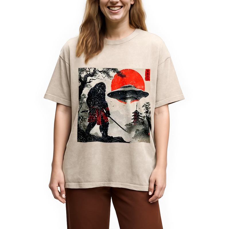 Modecanvas Bigfoot Vs Alien Washed T-Shirt