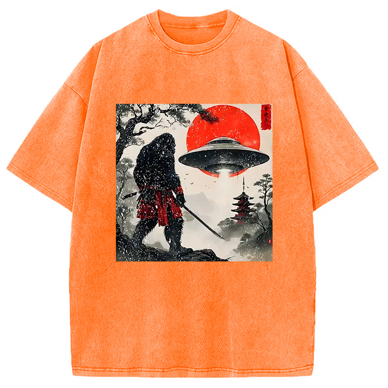Modecanvas Bigfoot Vs Alien Washed T-Shirt