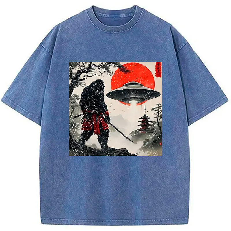 Modecanvas Bigfoot Vs Alien Washed T-Shirt