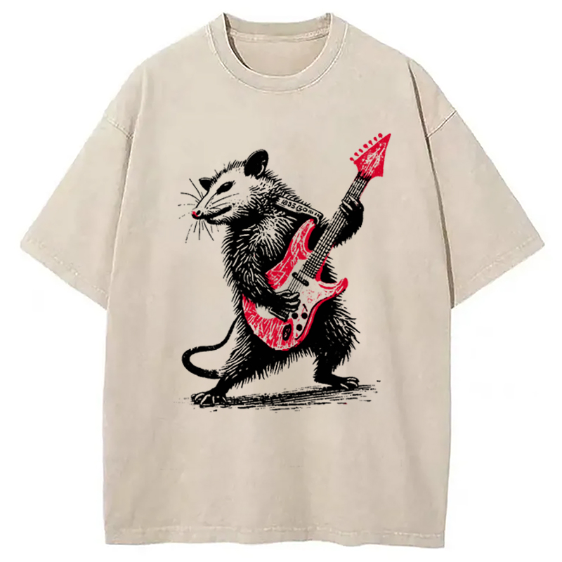 Modecanvas Funny Rocker Possum Guitar Vintage Washed T-Shirt