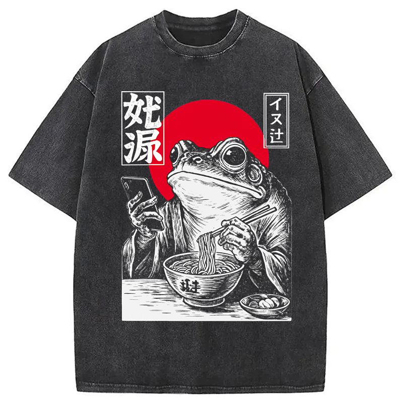 Modecanvas Funny Grumpy Frog Eat Ramen and Scroll Phone DTG Printing Washed T-Shirt