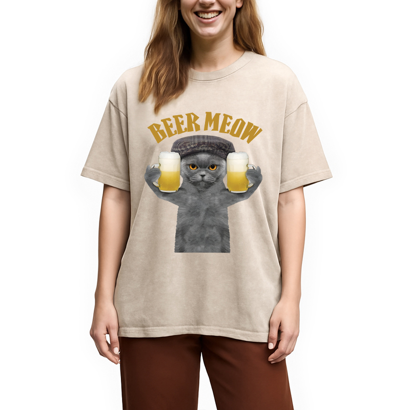 Modecanvas Funny Cat Drinking Or Serving Beer DTG Printing Washed T-Shirt