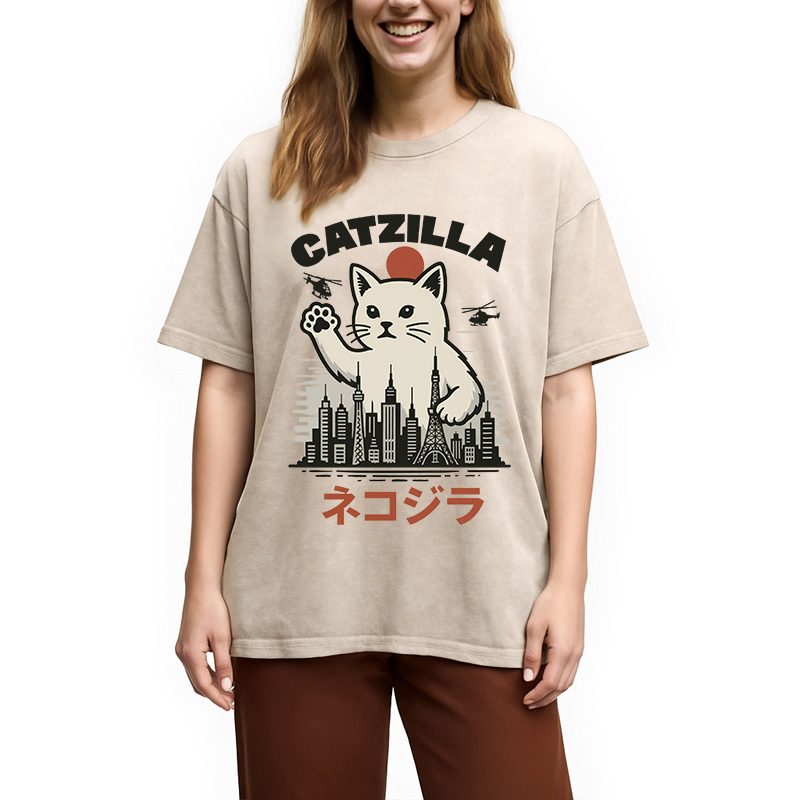Modecanvas Feline Fury Over Tokyo Washed T-Shirt