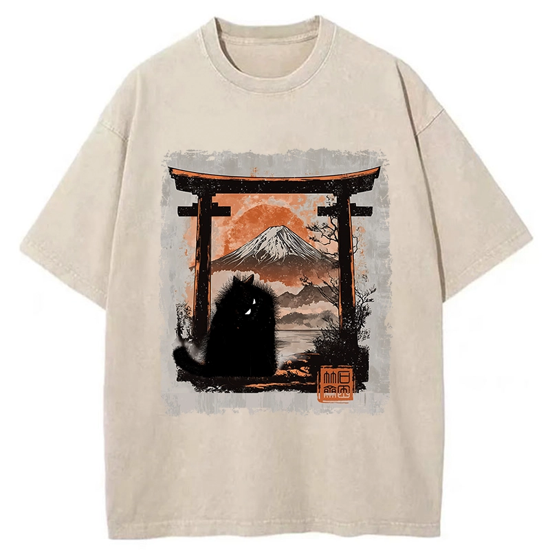 Modecanvas Mt. Fuji Guardian Cat Washed T-Shirt