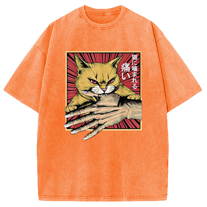 Modecanvas Anime Cat Bite Japanese Art Retro Washed T-Shirt