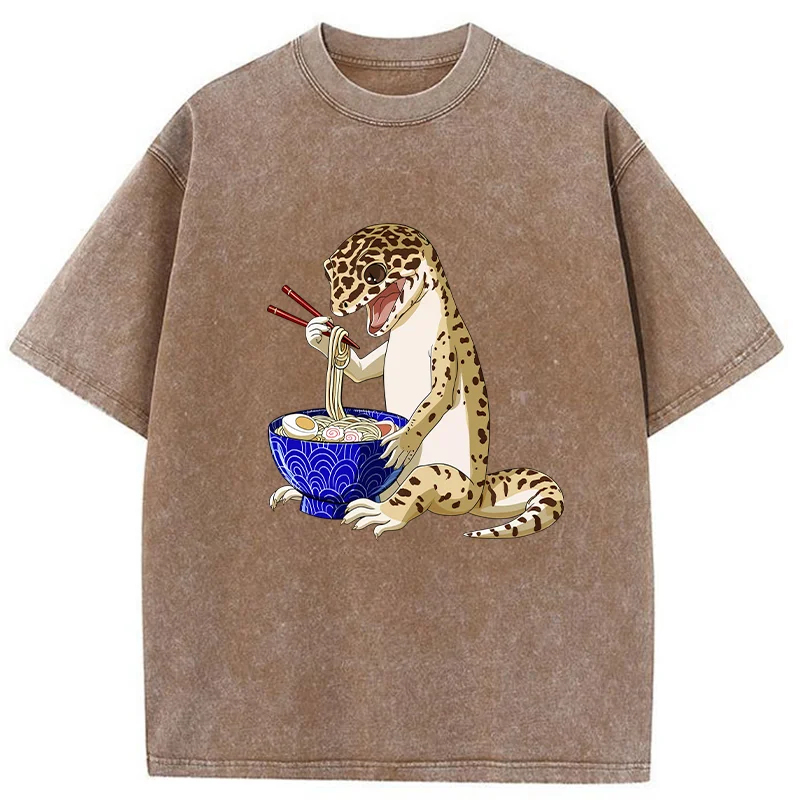 Modecanvas Gecko Eating Ramen Washed T-Shirt