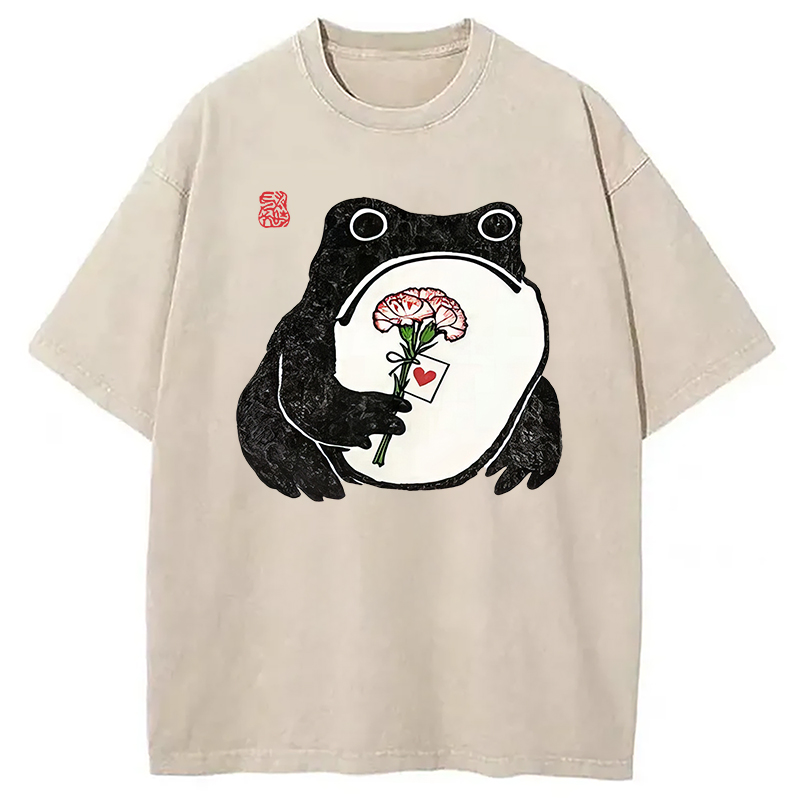 Modecanvas The Frog Holding A Carnation DTG Printing Washed T-Shirt