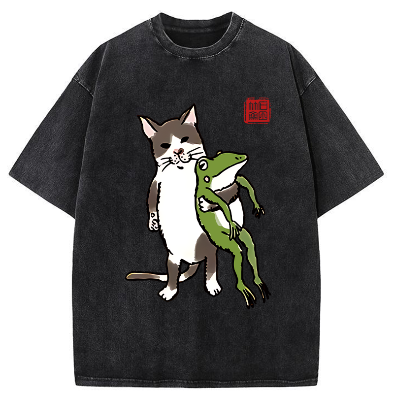 Modecanvas Cat Holding A Frog Washed T-Shirt-modecanvas