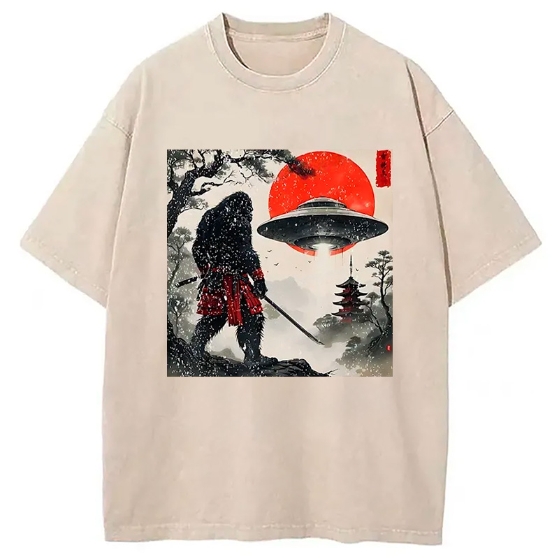 Modecanvas Bigfoot Vs Alien Washed T-Shirt