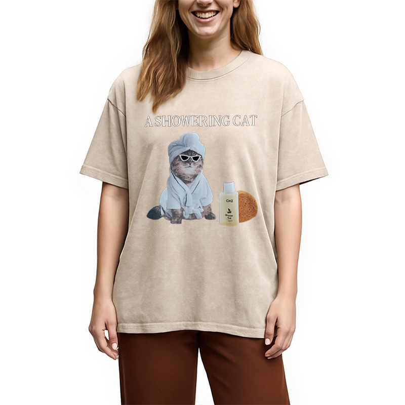 Modecanvas A Showering Cat Washed T-Shirt