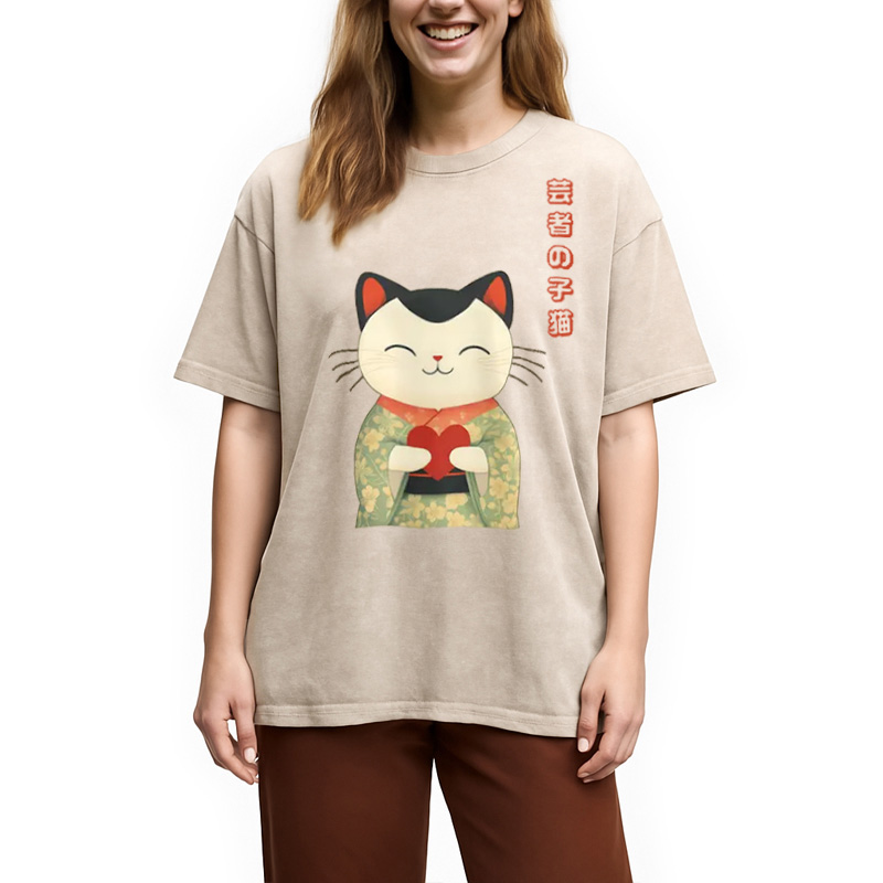 Modecanvas Japanese Maneki Geisha Kitty Washed T-Shirt