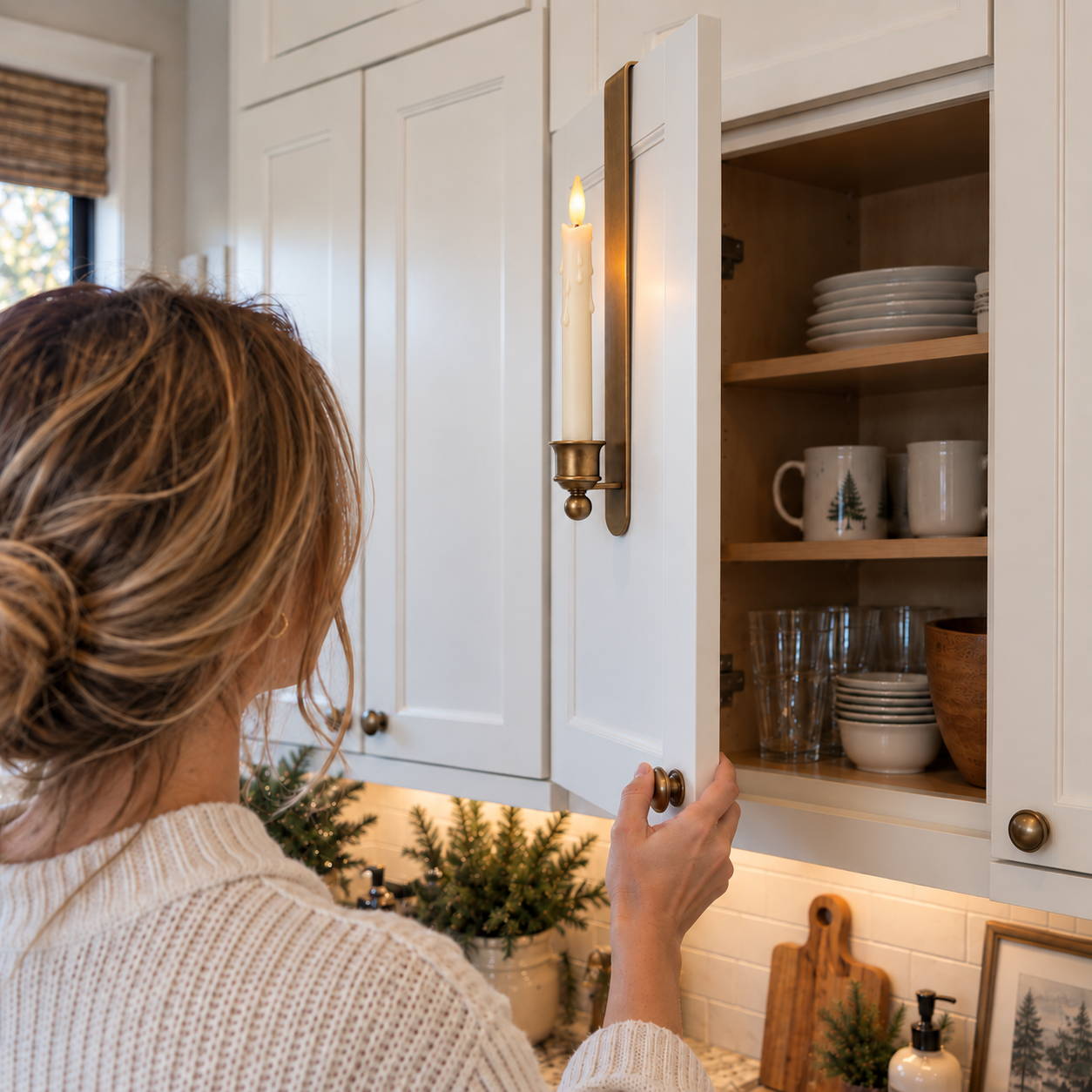Clip-On Cabinet Candle