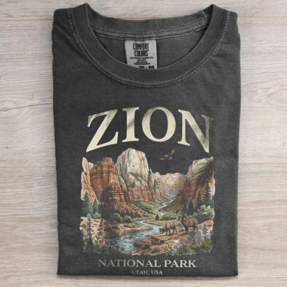Wildlife Graphic T-shirt