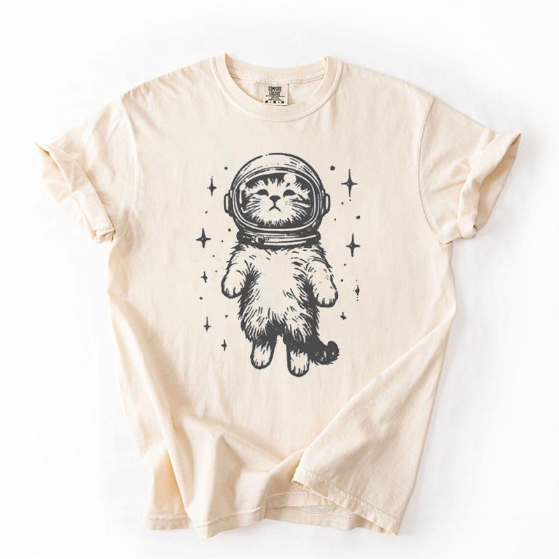 Vintage Cat Astronaut T-shirt