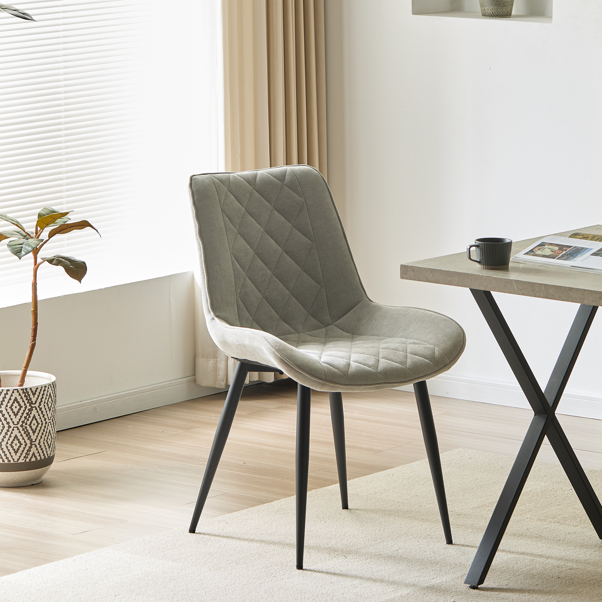 Design-Esszimmerstühle 4er Set – Chenille-Bezug & Ergonomisches Design