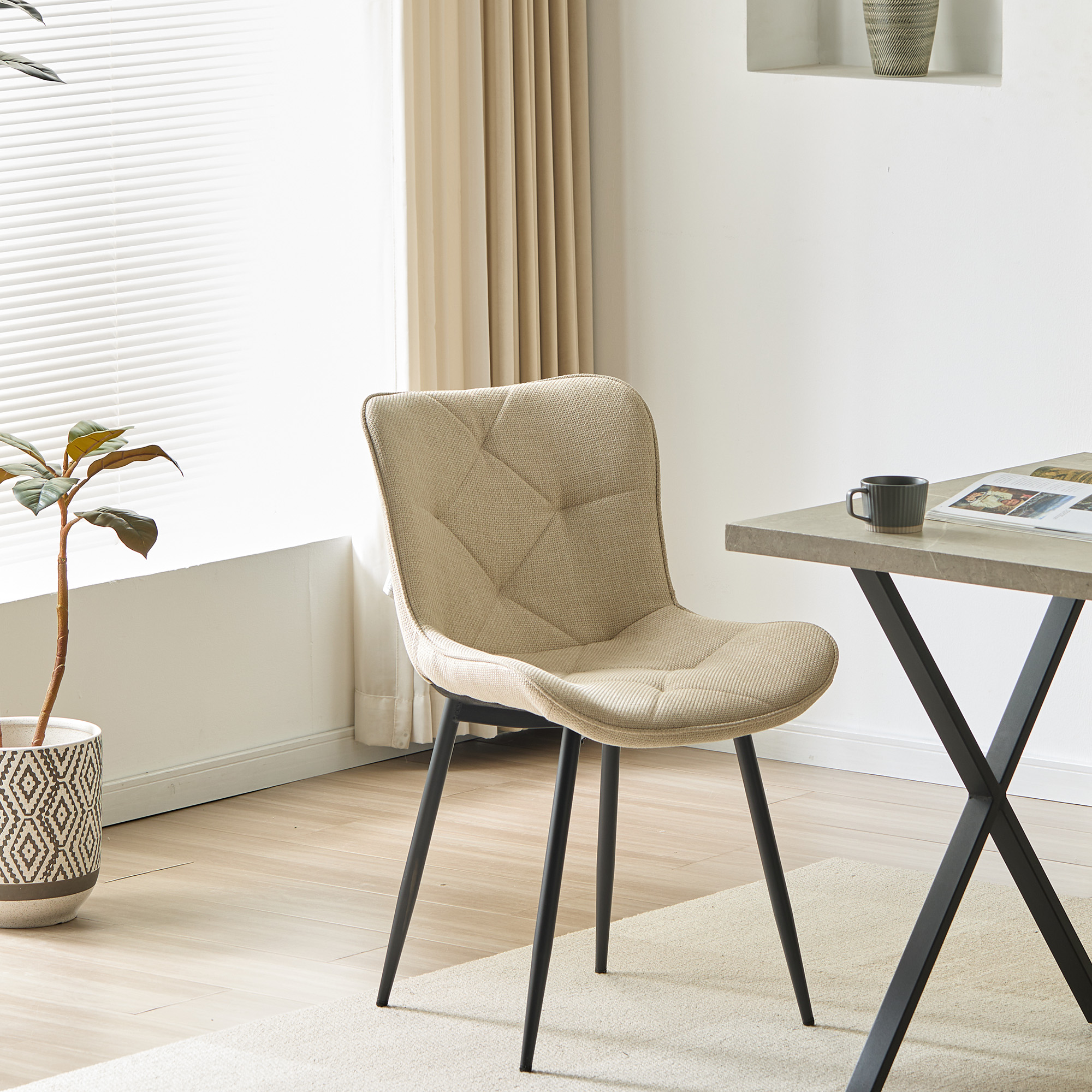 4er-Set Design-Esszimmerstühle LYKKVØ – Elegante Rautensteppung & Ergonomischer Komfort in Khaki