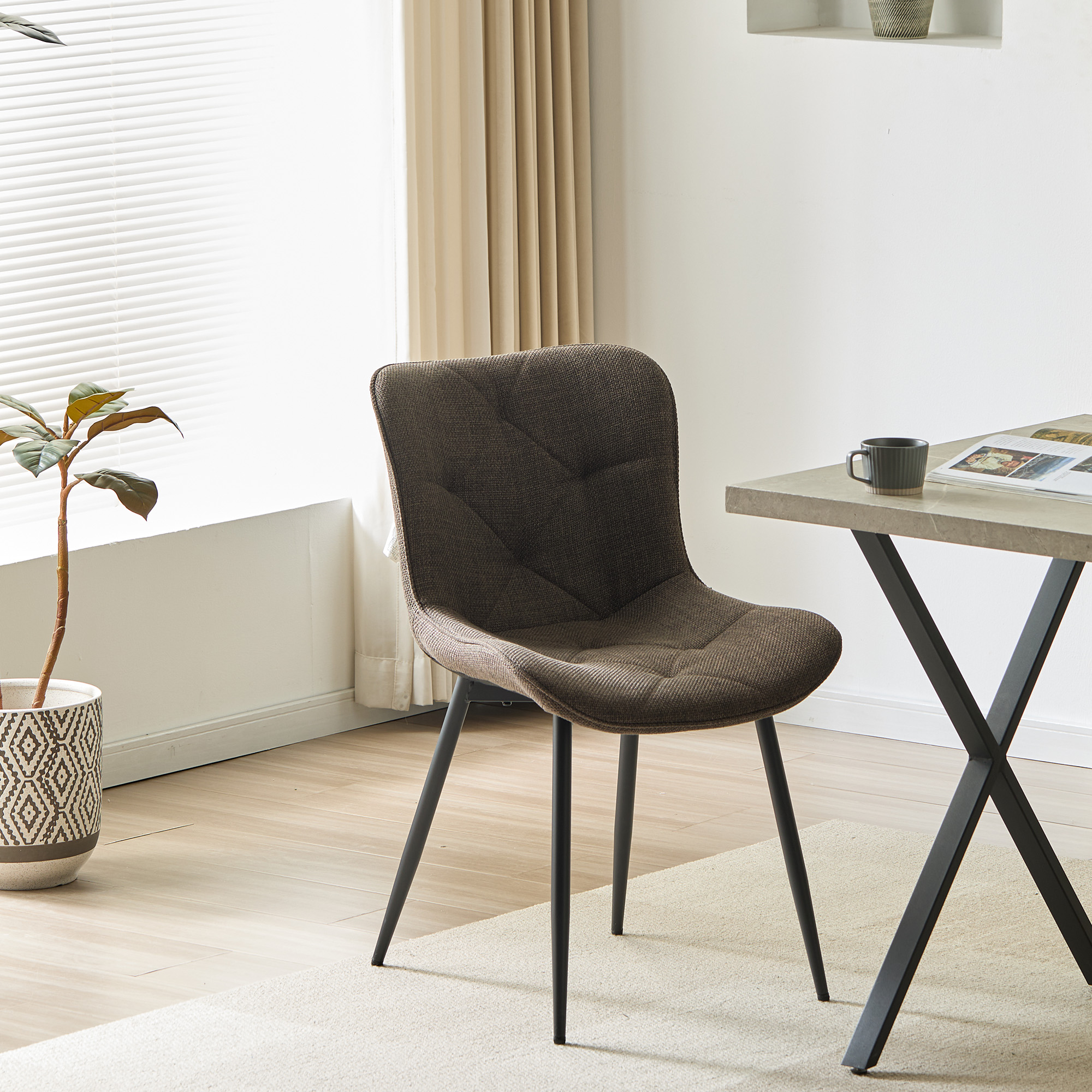 4er-Set Design-Esszimmerstühle LYKKVØ – Elegante Rautensteppung & Ergonomischer Komfort in Khaki