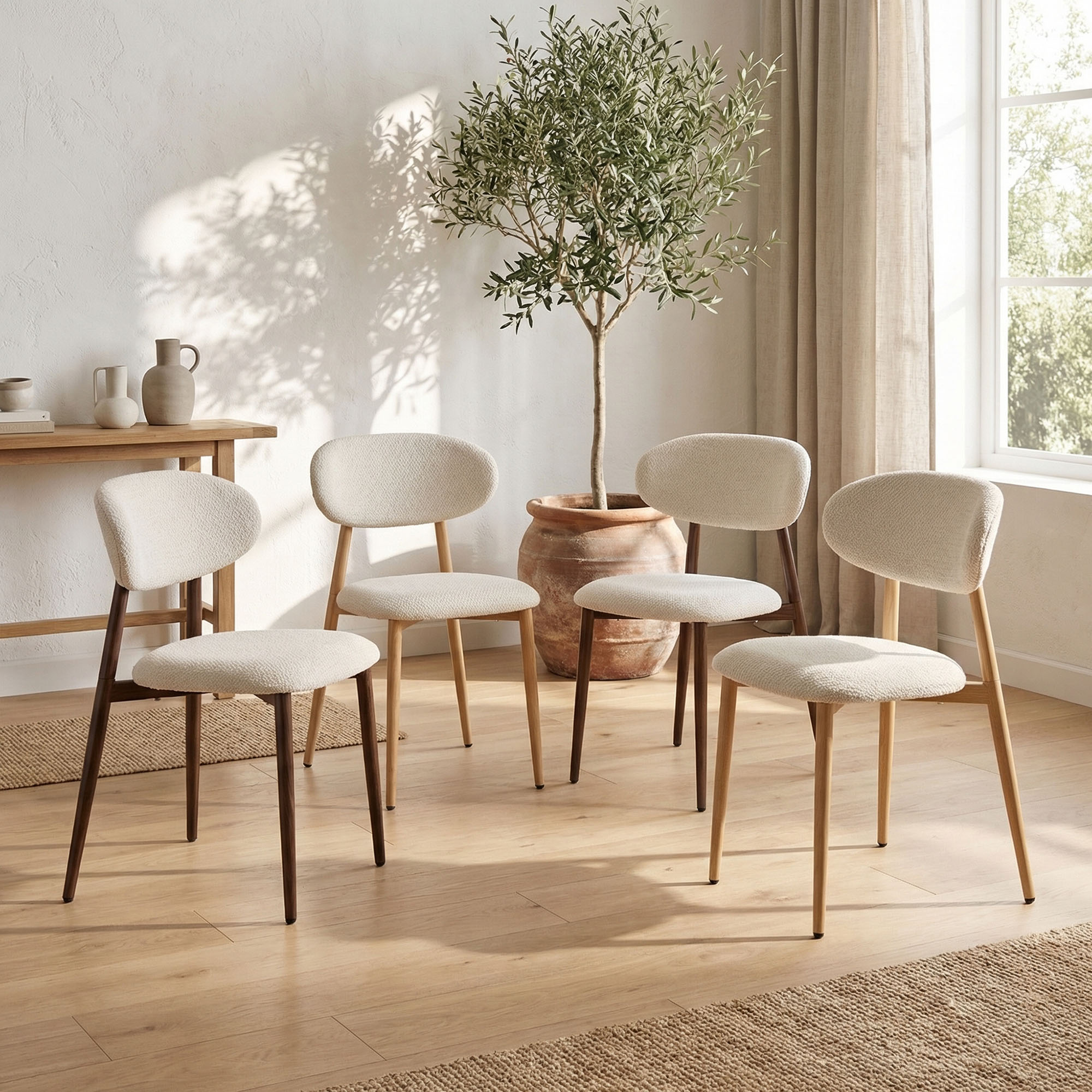 LYKKVØ Design-Polsterstuhl Set (2 Stück) – Ergonomischer Komfort in Beige mit Walnuss-Optik