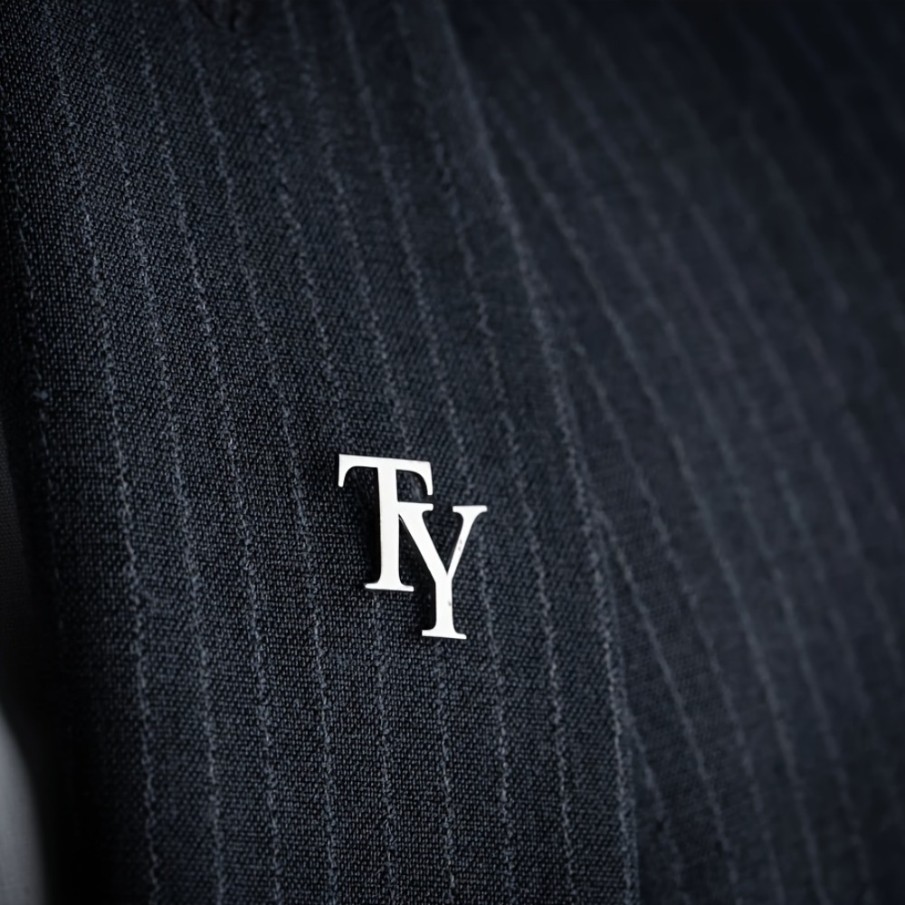 custom double initials stainless steel lapel pin-定造集