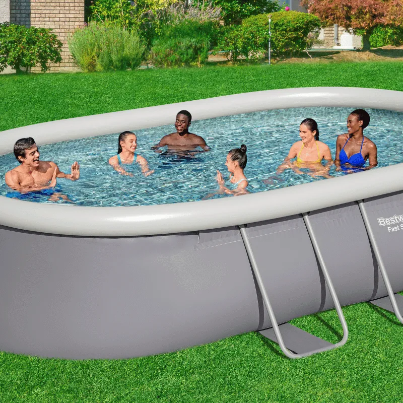 Piscine gonflable ovale