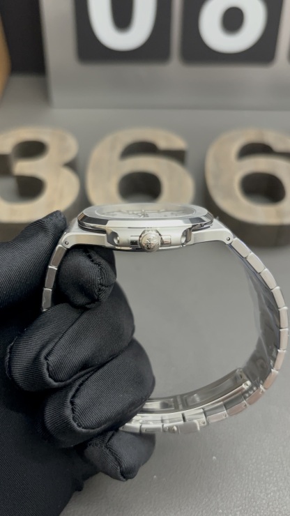Patek Philippe  Nautilus Ref. 58111A 