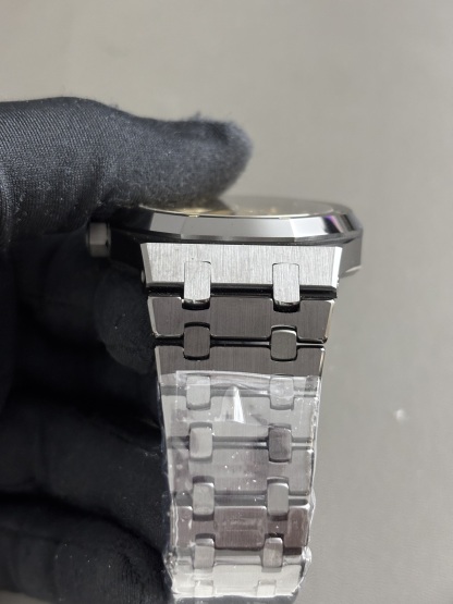 Audemars Piguet  AP   15416CE 