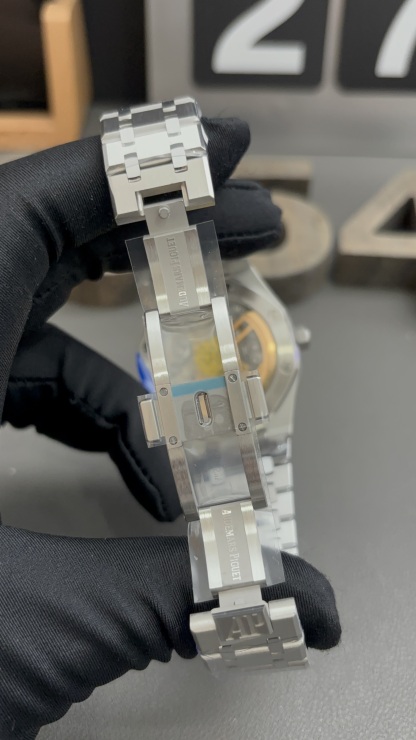 Audemars Piguet 15400 AP