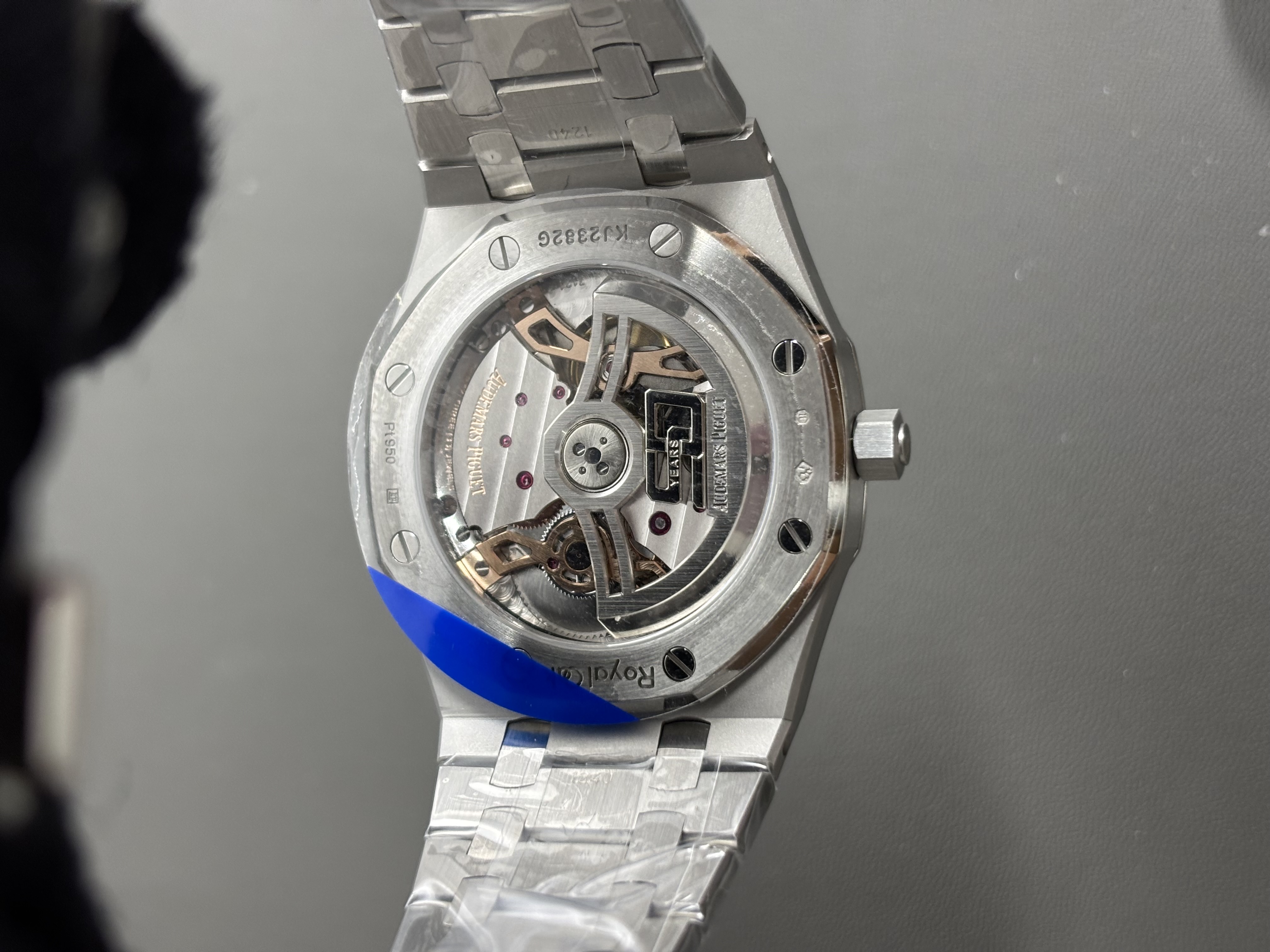 Audemars Piguet  15202PT 39MM
