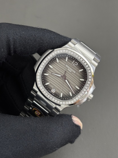 Patek Philippe Nautilus 7118a