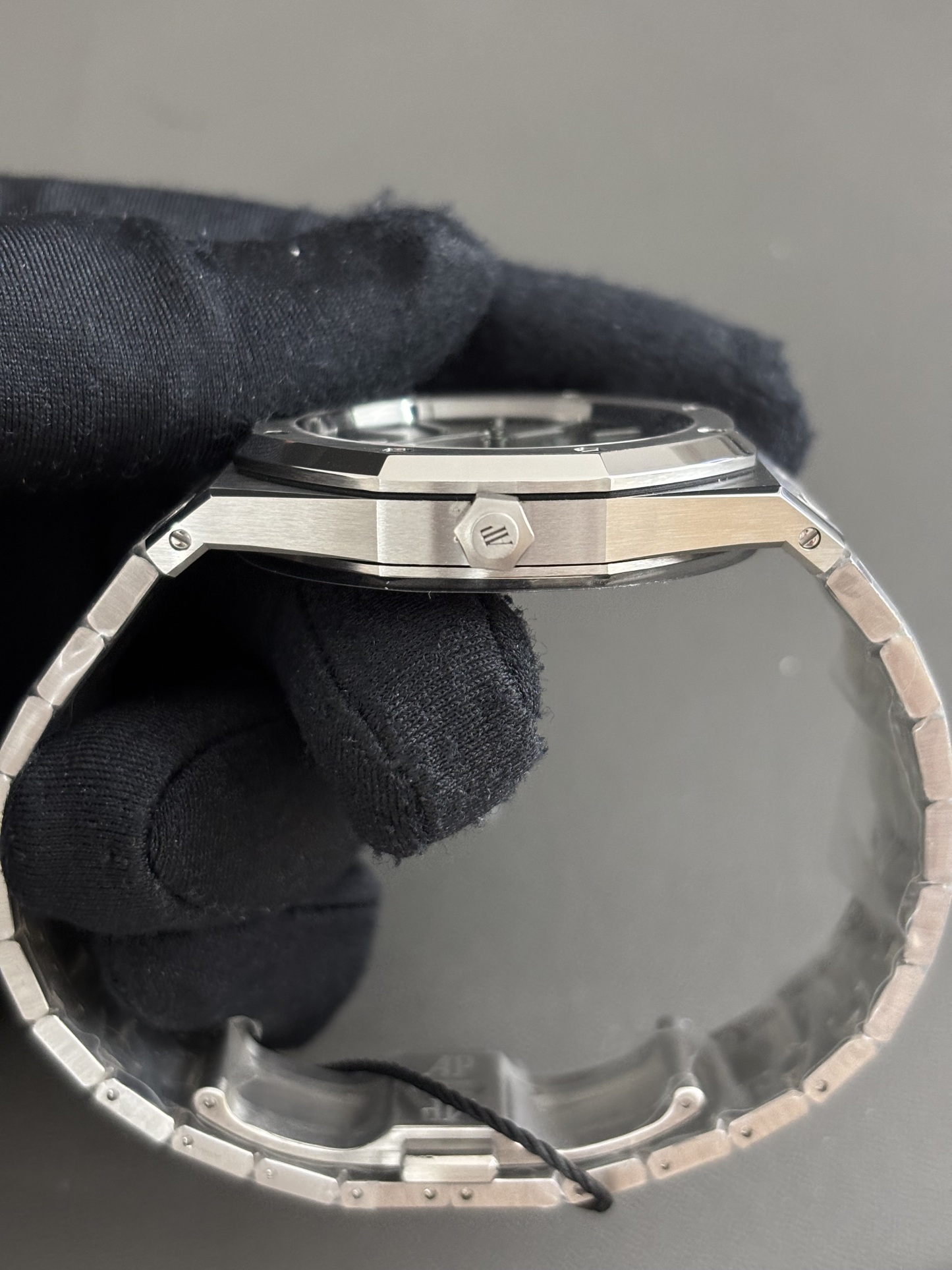 Audemars Piguet  15202PT 39MM