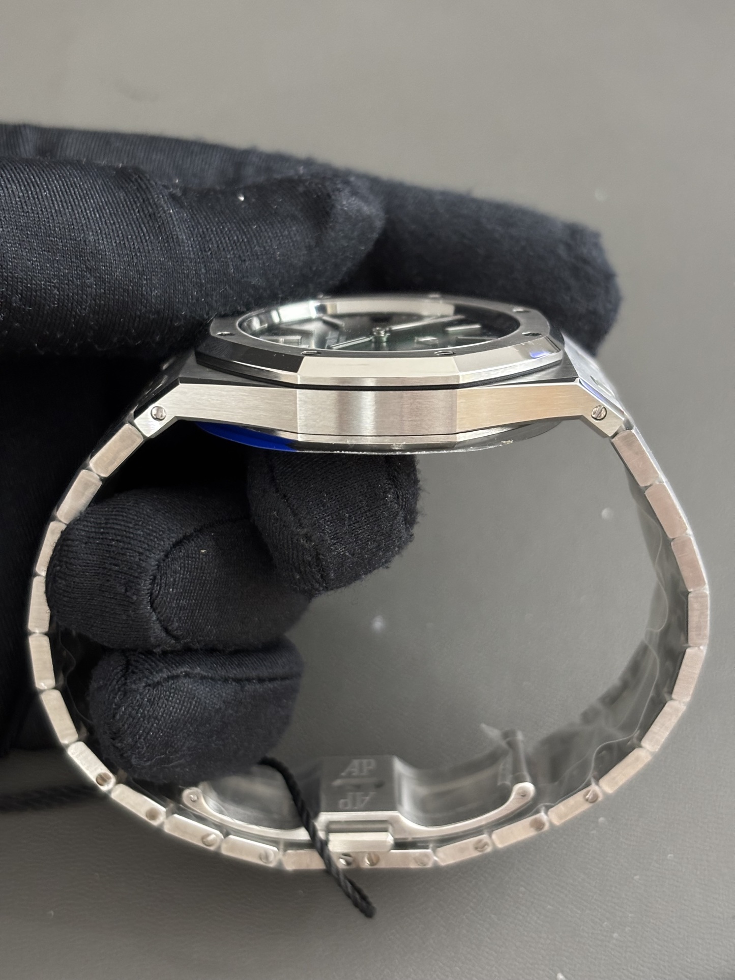Audemars Piguet  15202PT 39MM