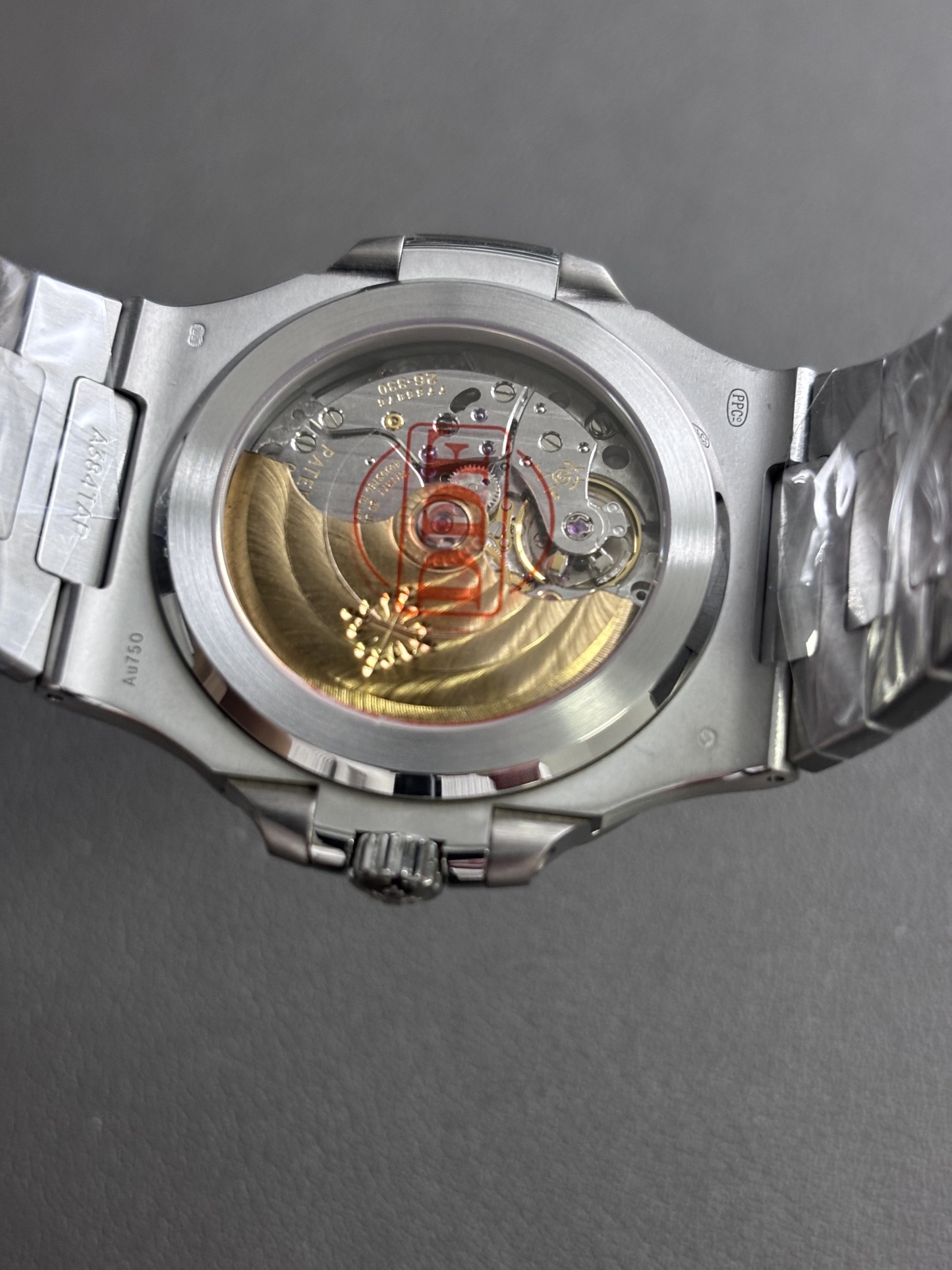Patek Philippe 57111A - 010