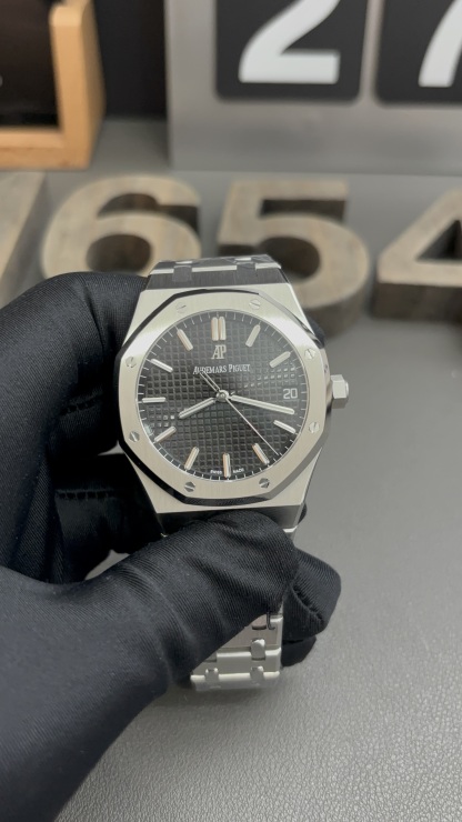 Audemars Piguet 15400 AP