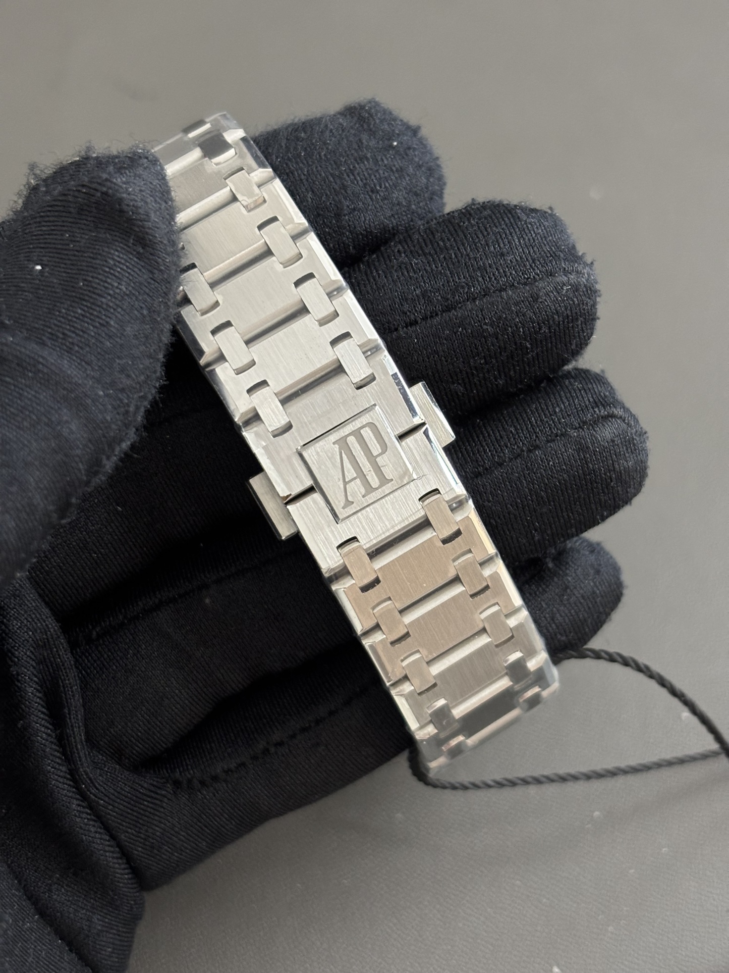 Audemars Piguet  15202PT 39MM