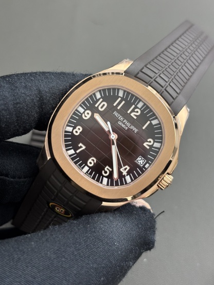 （PATEK PHILIPPE）Aquanaut Ref. 5167R-001 40mm