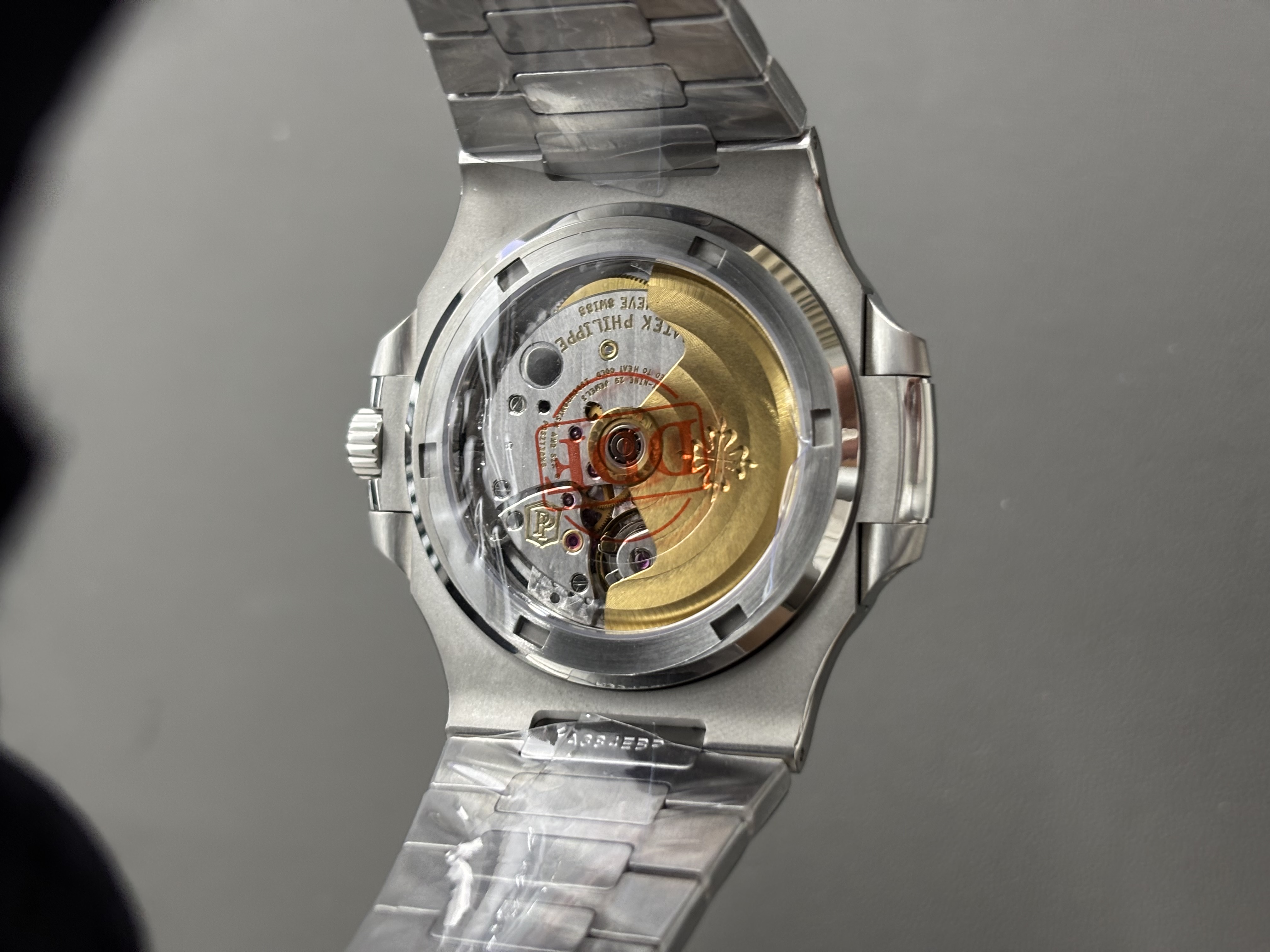 Patek Philippe Nautilus Series 5711/1A - 001