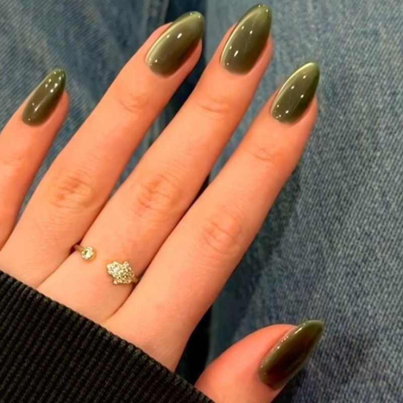 24Pcs Green Press On Nails, Solid Color Almond Fake Nails, Glossy Reusable False Nails, Full Cover Stick On Nails for Women