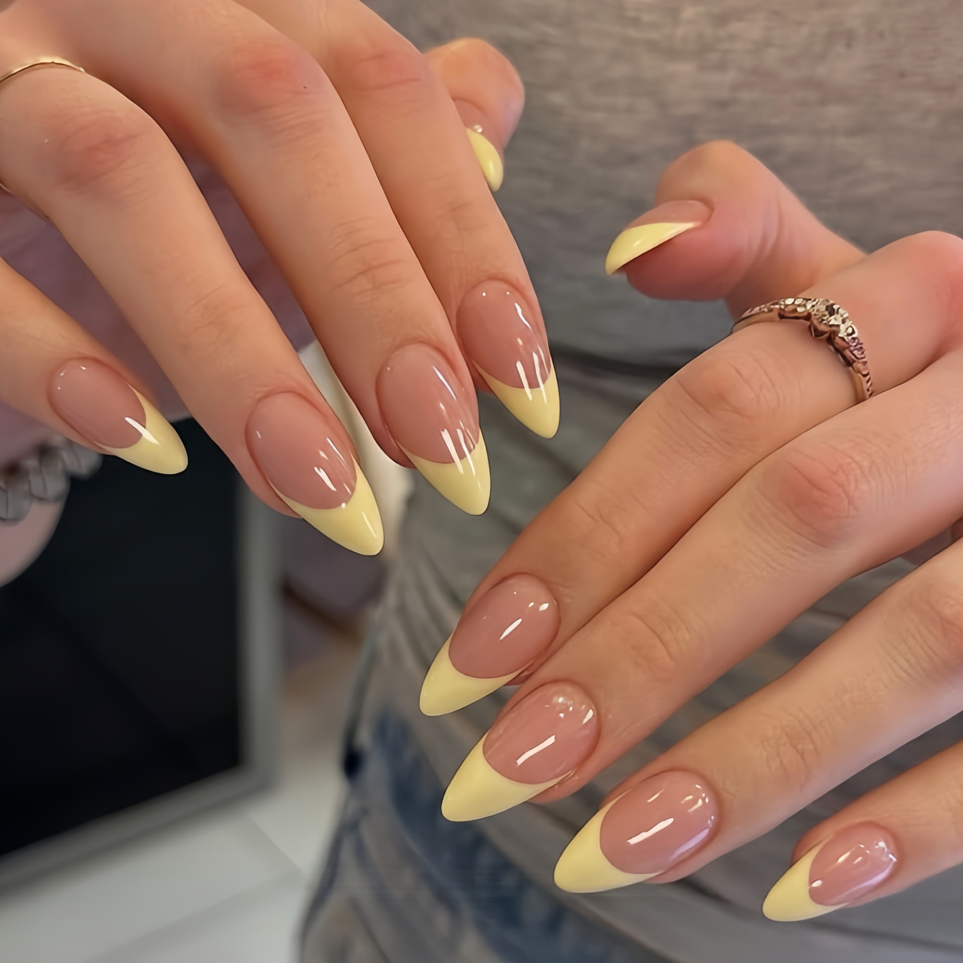 24pcs Almond Press On Nails, Yellow French Tip Fake Nails, Nude Glossy False Nails, Reusable Full Cover Stick On Nails for Women Daily Manicure, 24Pcs 