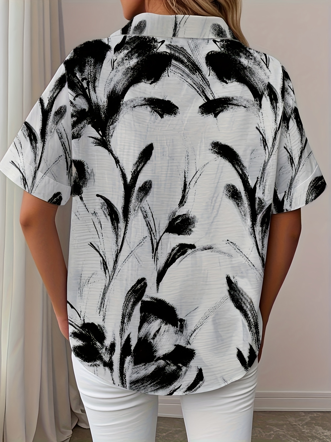 Women’s Black Ink Wash Floral Short Sleeve Button Down Shirts, Loose Lapel Collar Casual Polyester Blouse, Abstract Art Print Summer Vacation Tops